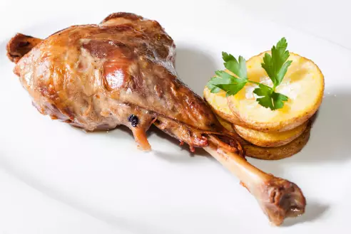 Gastronomía de Candeleda, cabrito asado