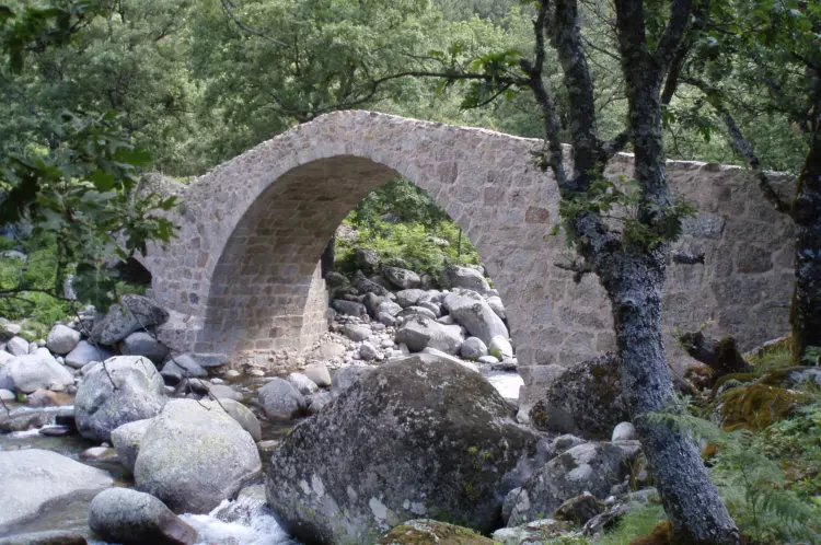 Puente Viejo Candeleda